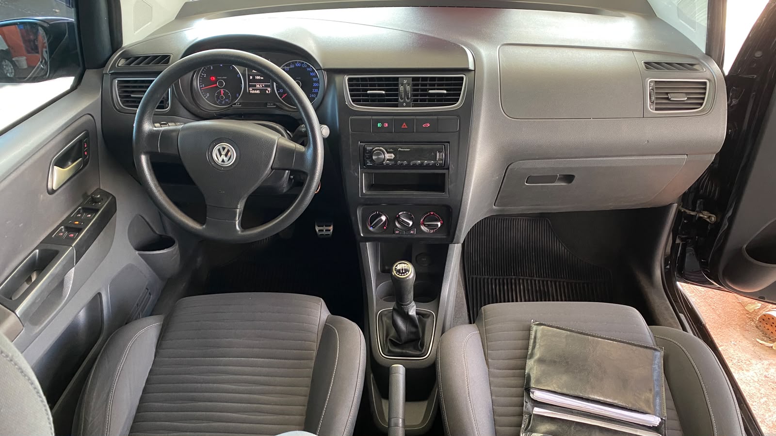Oportunidade!!! CrossFox 1.6 2011 Completao!!! Carro Super Novo!!! Financio 100% /Pego Trocas - Imagem 3