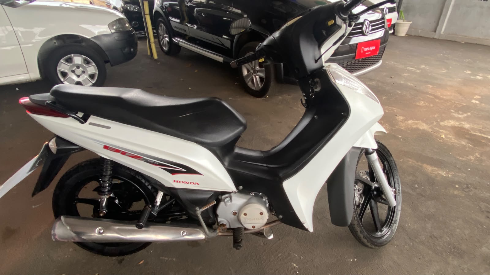 Oportunidade!!! Biz 125 EX 2015 Completa!!! Super Nova!!! Financio com Apenas 1.000 de entrada!!!Pego Trocas - Imagem 4