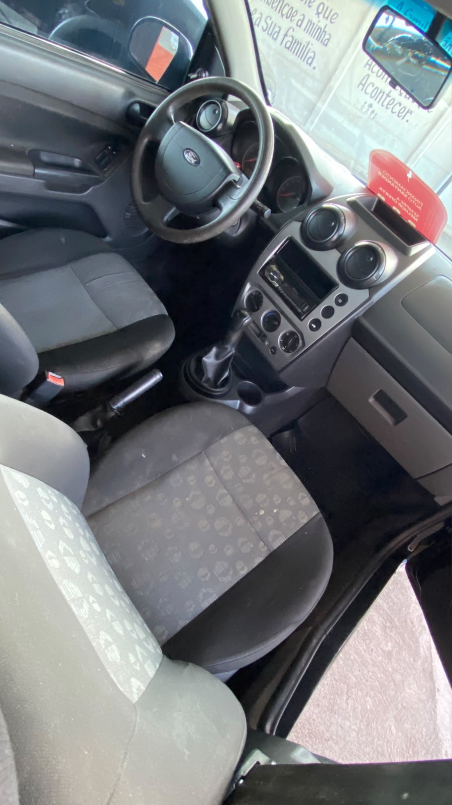 Oportunidade!!! Ford Fiesta 1.0 2013 Completo ( menos Dir) AR GELANDO, Financio 100% Pego Trocas - Imagem 5