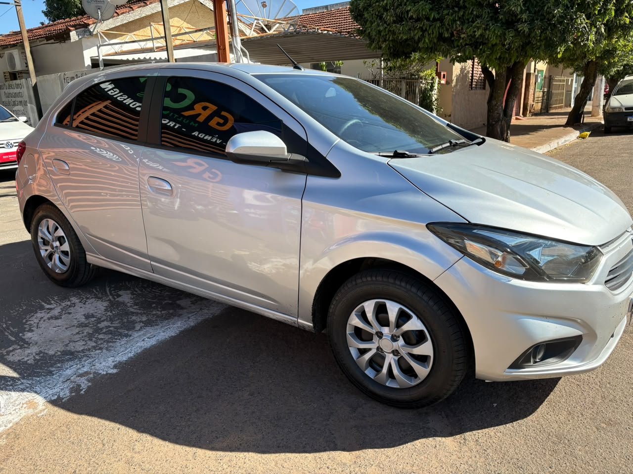 Oportunidade!!! Onix LT 1.0 2019 COMPLETAO!!! 89.000 km Financio 100% /Pego Trocas - Imagem 3
