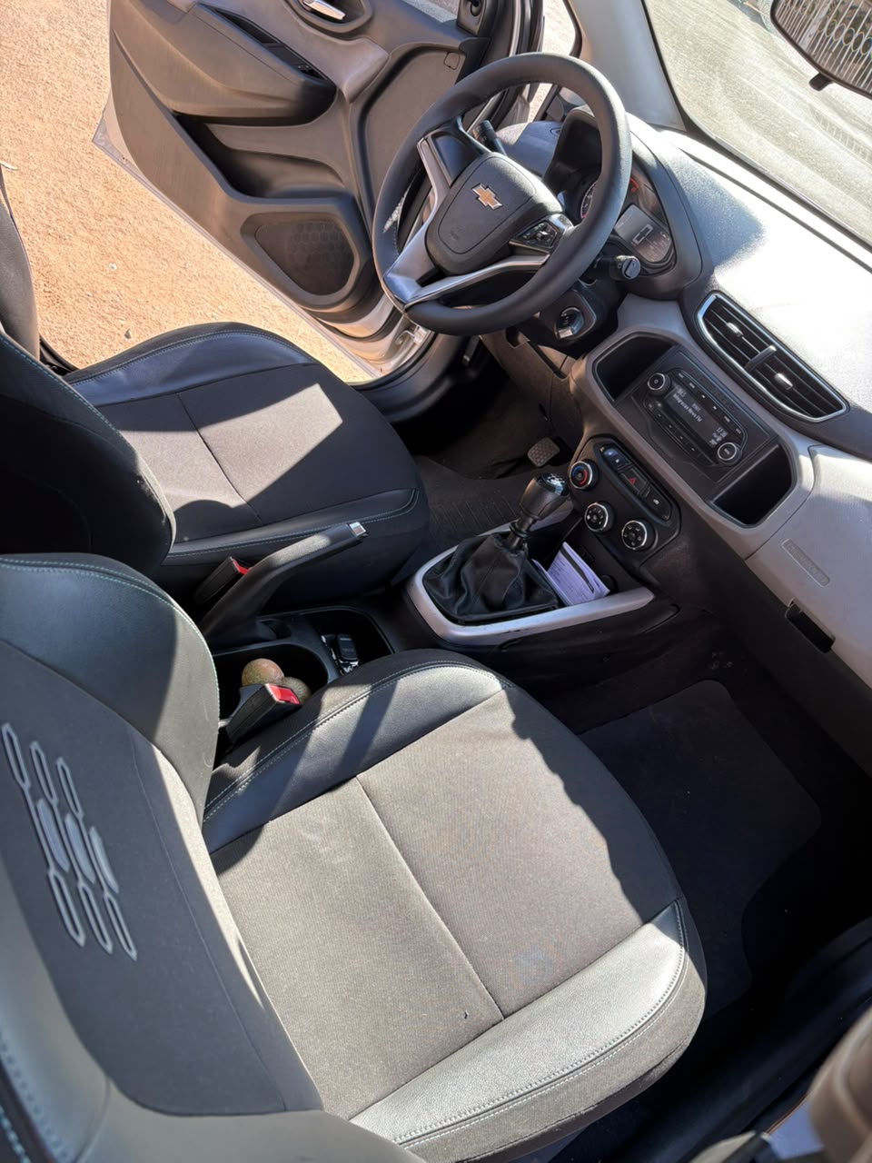 Oportunidade!!! Onix LT 1.0 2019 COMPLETAO!!! 89.000 km Financio 100% /Pego Trocas - Imagem 8